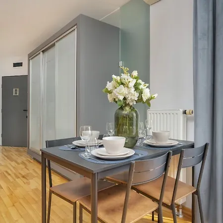شقة Beautiful & Spacious Strzalowa Near Centre By Renters *
