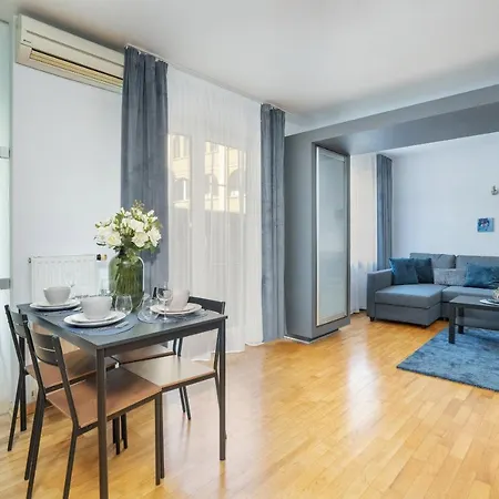 Beautiful & Spacious Strzalowa Near Centre By Renters Lägenhet Poznań
